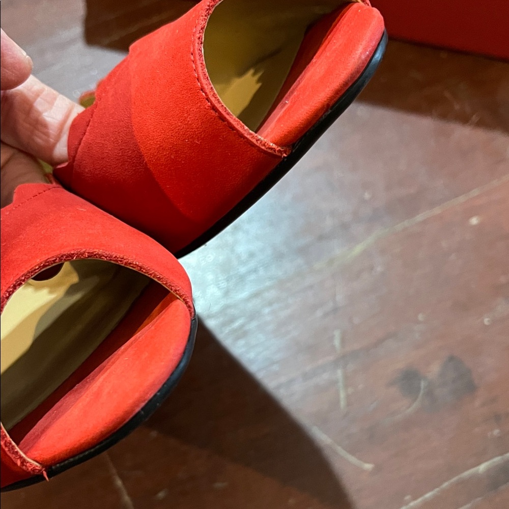 Vaneli Red Scalloped Flats - Picture 4 of 13